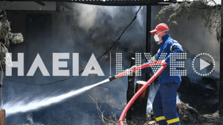 μεγάλη-φωτιά-σε-στάβλο-με-άλογα-στον-πύ-161074