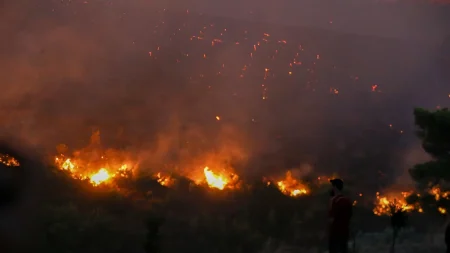 ανεξέλεγκτο-το-πύρινο-μέτωπο-στην-αττ-164187